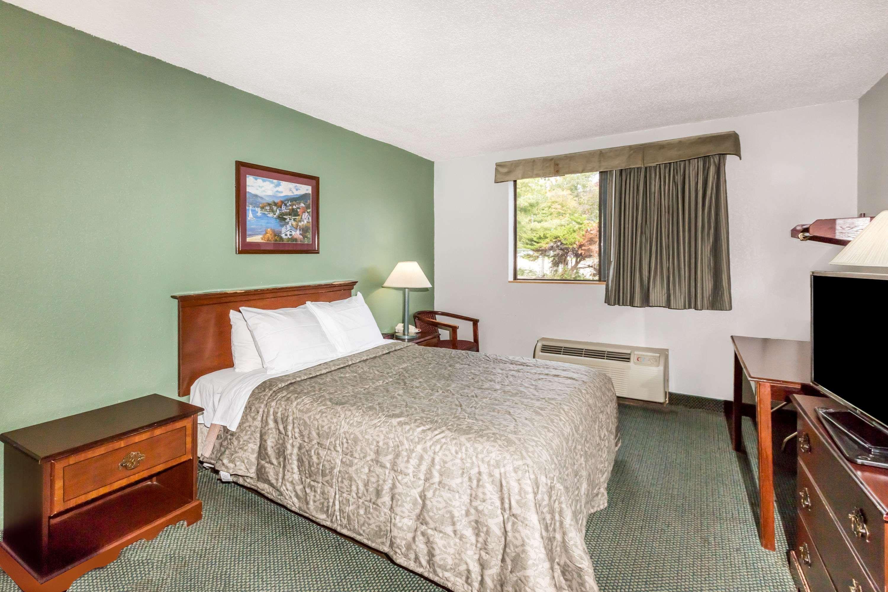Fairbridge Express Hotel 2*