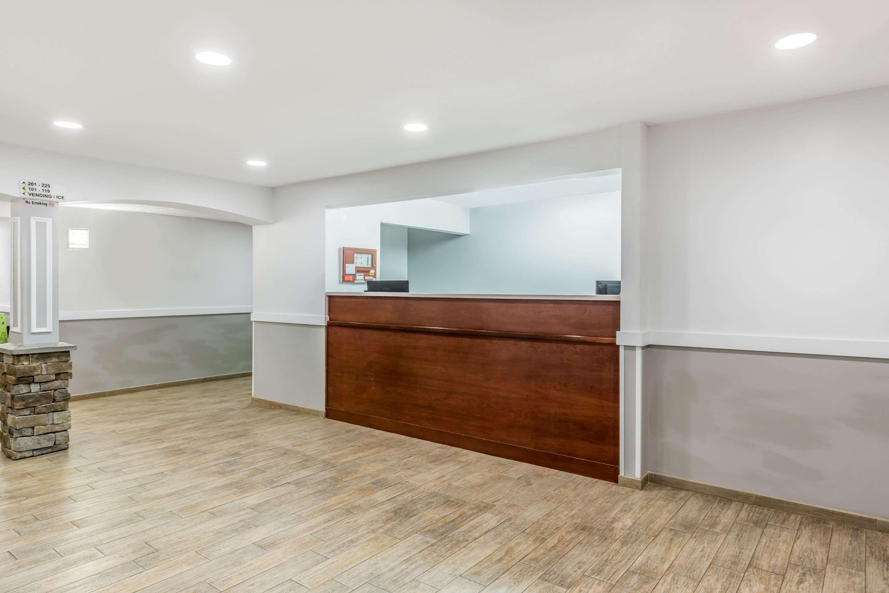 Fairbridge Express Hotel 2*