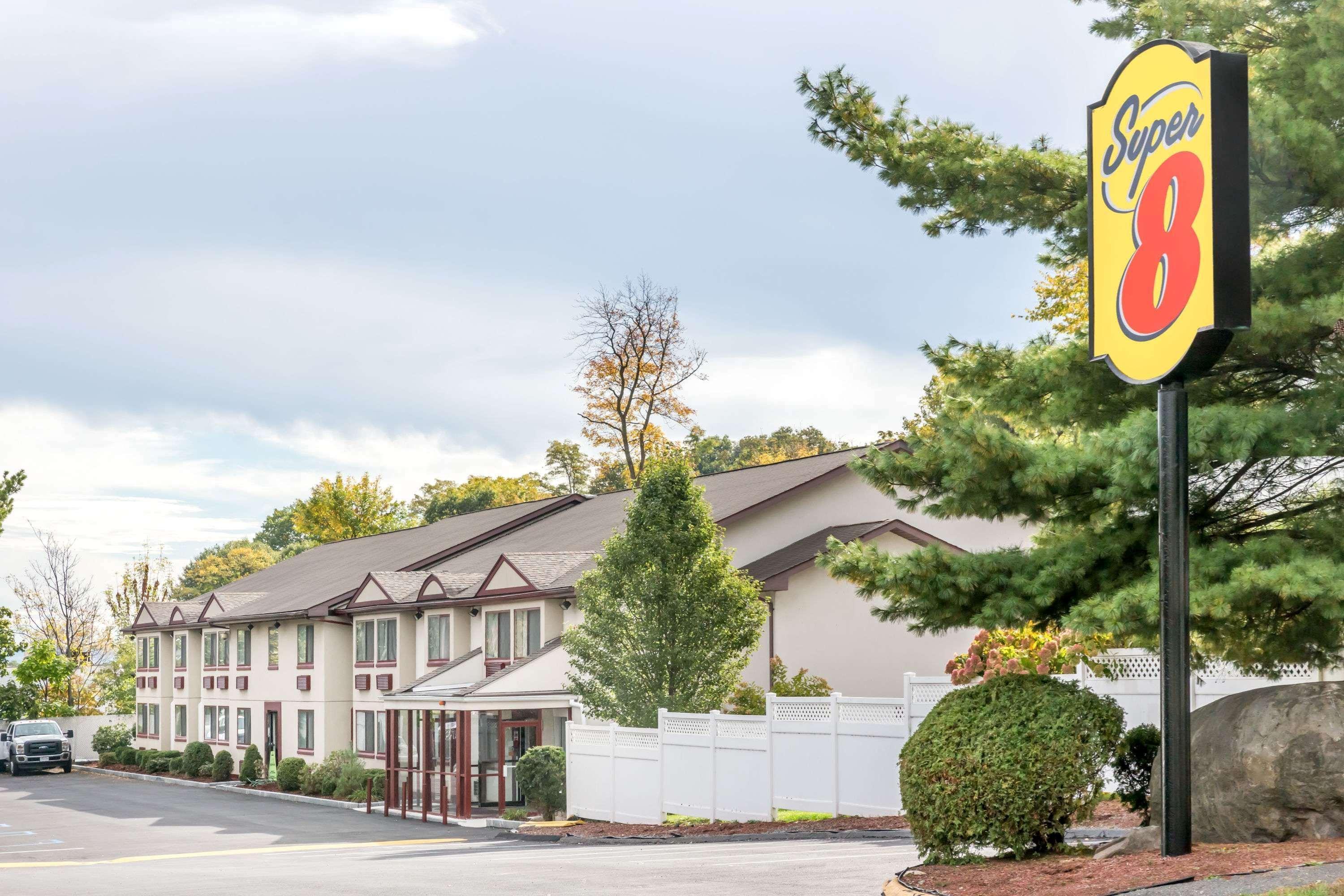 Hotel Fairbridge Express