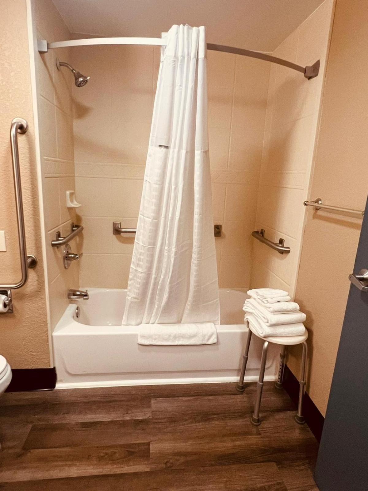 Fairbridge Express Hotel